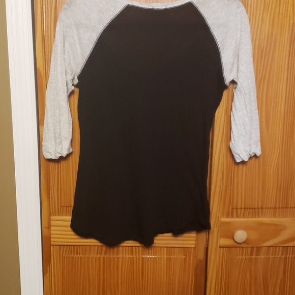 3/4 Sleeve Tshirt - Picture 2 of 3